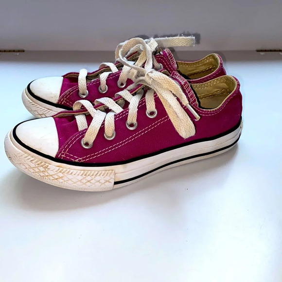 Converse Chucks Chuck Taylor Low Top Sneakers Berry Raspberry Fuchsia Pink Purpl - Picture 1 of 10